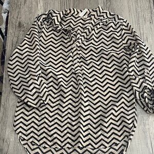Tacera Black and Cream Zigzag Women's Blouse